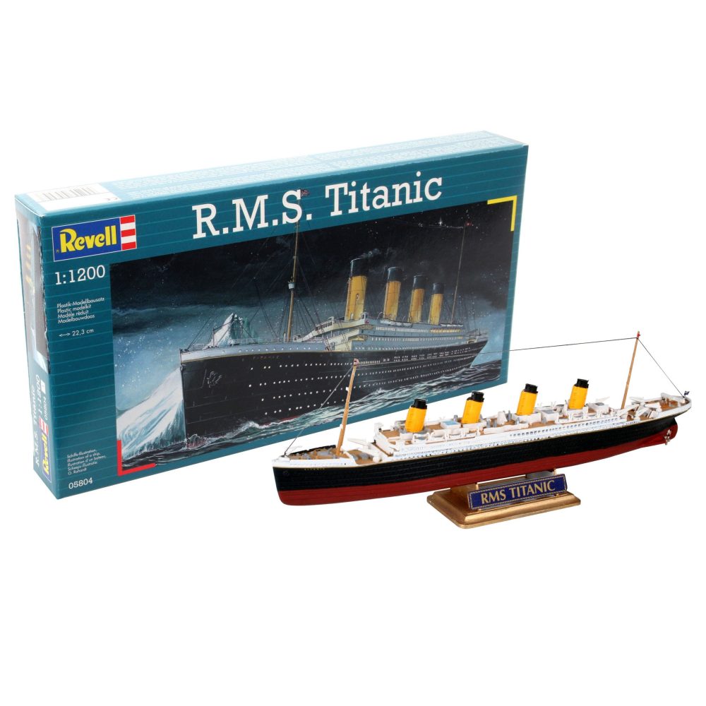 REVELLl 1/1200 - R.M.S. Titanic