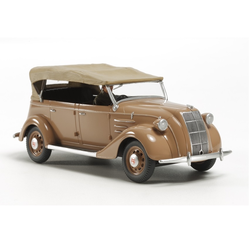 TAMIYA 1/35 - TOYOTA PHAETON MODEL AB